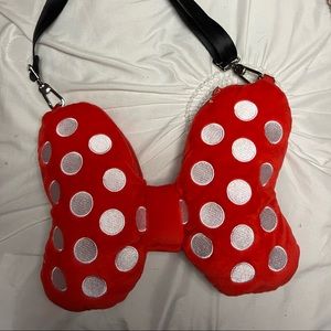 Harveys Disney Minnie Mouse Plush Bow Crossbody